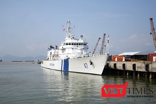 Sáng 23/10, tàu tuần tra thuộc lực lượng bảo vệ bờ biển Ấn Độ cùng 140 sỹ quan, thủy thủ đã cập cảng Tiên Sa, chính thức chuyến thăm hữu nghị TP Đà Nẵng.