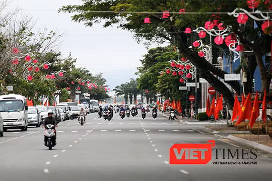 Để đảm bảo cho sự kiện Tuần lễ cao cấp APEC 2017 diễn ra thành công, UBND TP Đà Nẵng đã huy động nhiều nguồn vốn, đầu tư hàng trăm tỷ cho các dự án cải tạo, chỉnh trang đô thị với kinh phí hàng trăm tỷ đồng.