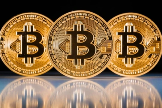 Tiền ảo có sức hấp dẫn nhờ giá trị "bong bóng" được đẩy lên rất cao so với đồng đô la Mỹ (ảnh: BTC)