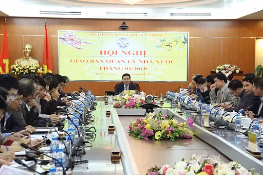 Bộ trưởng Nguyễn Mạnh Hùng phát biểu tại Hội nghị.