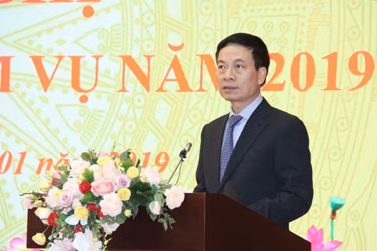 Bộ trưởng Nguyễn Mạnh Hùng phát biểu tại hội nghị.