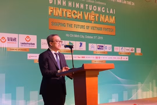 Thứ trưởng Bộ TT&TT Phan Tâm phát biểu tại Hội thảo