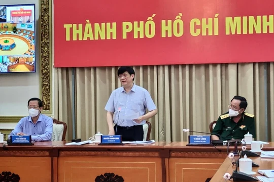 Bộ trưởng Bộ Y tế Nguyễn Thanh Long phát biểu tại cuộc họp (Ảnh - Thái Bình) 