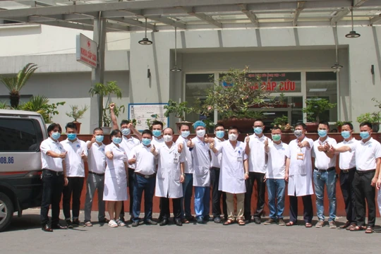 Đoàn bác sĩ ở Bệnh viện Hữu Nghị lên đường chi viện cho Bắc Giang chống COVID-19 (Ảnh - BVCC) 