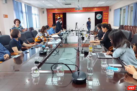 Bệnh viện Đa khoa Đức Giang thông tin về giấy khám sức khoẻ cho lái xe (Ảnh - Minh Thuý) 