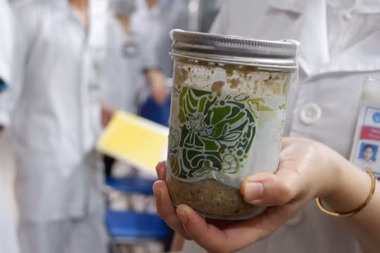 Bộ Công an đang tiến hành điều tra về vụ ngộ độc pate Minh Chay. Ảnh: Lê Minh 