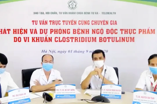 Buổi tư vấn trực tuyến nhằm phát hiện, dự phòng bệnh ngộ độc thực phẩm do vi khuẩn Clostridium botulinum diễn ra vào chiều nay (1/9) (Ảnh: Minh Thúy - nguồn: https://www.facebook.com/watch/tdcbachmai)