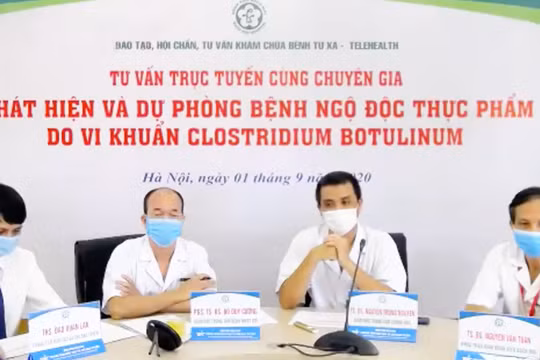 Buổi tư vấn trực tuyến nhằm phát hiện, dự phòng bệnh ngộ độc thực phẩm do vi khuẩn Clostridium botulinum diễn ra vào chiều nay (1/9) (Ảnh: Minh Thúy - nguồn: https://www.facebook.com/watch/tdcbachmai)