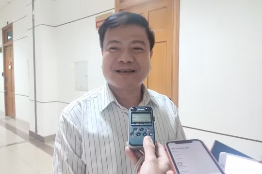 GS. TS. Nguyễn Văn Kính – Chủ tịch Hội truyền nhiễm Việt Nam (Ảnh - Minh Thuý) 