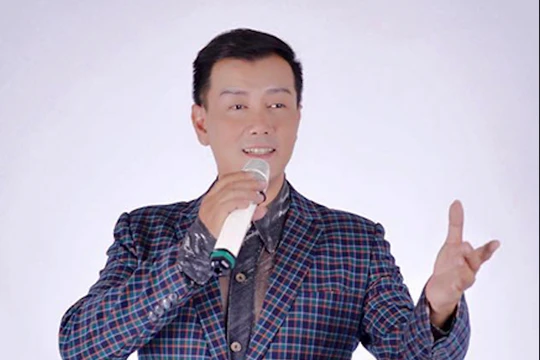 Ca sĩ Tuấn Phương khi còn khỏe mạnh. (Ảnh: Facebook Tuấn Phương). 