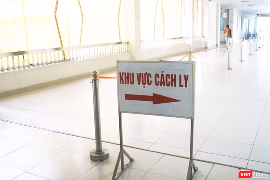 Khu vực cách ly bệnh nhân mắc COVID-19 (Ảnh: Minh Thúy) 