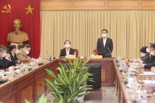 Phó Thủ tướng Vũ Đức Đam phát biểu tại buổi làm việc (Ảnh - Bộ KH&CN)