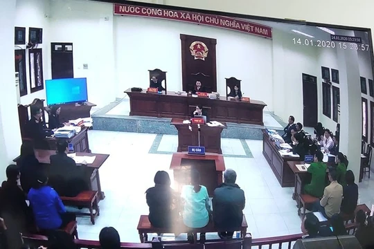 Phiên tòa xét xử sơ thẩm vụ án. Ảnh: Minh Thúy