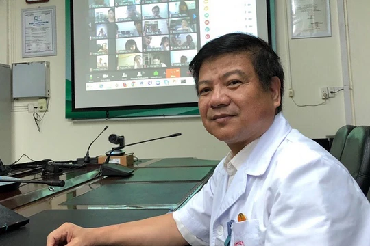 GS. TS. Nguyễn Văn Kính – nguyên Giám đốc Bệnh viện Bệnh Nhiệt đới Trung ương. Ảnh: Ngọc Quang 