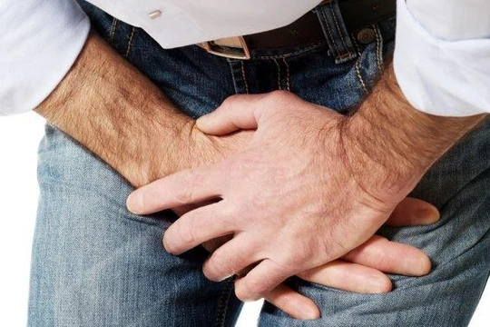 Quý ông khổ sở vì vợ ham muốn quá nhiều (Ảnh minh hoạ) 