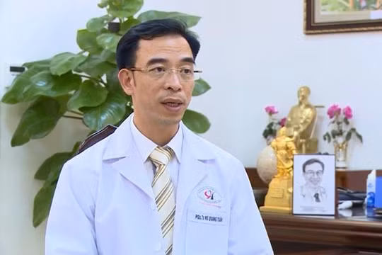 Ông Nguyễn Quang Tuấn thời còn là Giám đốc Bệnh viện Tim Hà Nội (Ảnh - TH)