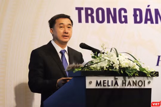 Thứ trưởng Bộ Y tế Trần Văn Thuấn (Ảnh: Bảo Hiệp) 