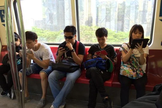 Người Singapore không hài lòng vì lượng dữ liệu họ nhận được chỉ bằng 1 nửa nhu cầu (ảnh CNet)