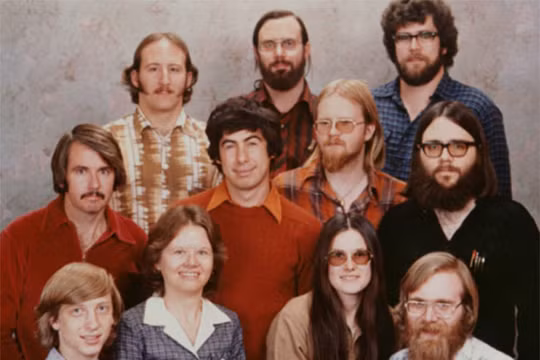 11 nhân viên đầu tiên của Microsoft. (Ảnh: Microsoft)