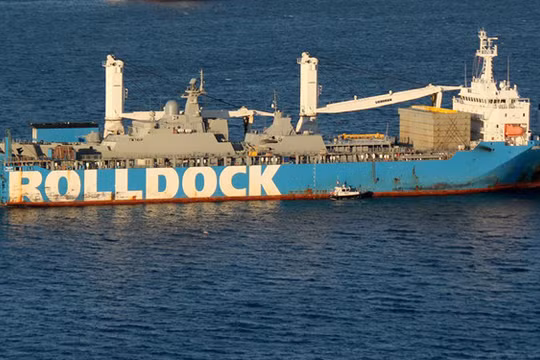 Chiến hạm Gepard 3.9 thứ tư của Việt Nam tại vùng nước cảng Gibraltar ngày 12.12.2017.