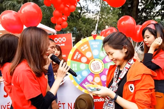 Trong sự kiện Big-Off, người tiêu dùng sẽ có cơ hội tham gia nhiều trò chơi hấp dẫn để nhận các phần quà có giá trị đến từ nhà tài trợ. Ảnh chụp tại Big off 2016: BTC