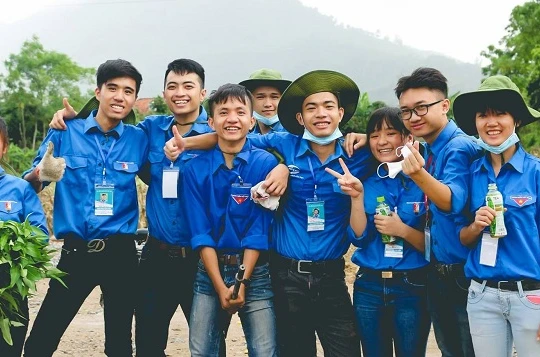 Bài thi mô tả việc quản lý quỹ chi tiêu eo hẹp trong chuyến đi tình nguyện của SV Vũ Minh Chiến - ĐH Bách Khoa Hà Nội đạt giải nhất.