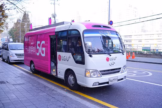 LG U+ và Huawei hoàn thành thử nghiệm hệ thống mạng 5G quy mô lớn trong môi trường tiền thương mại tại quận Gangnam, Seoul. Ảnh: LG U+