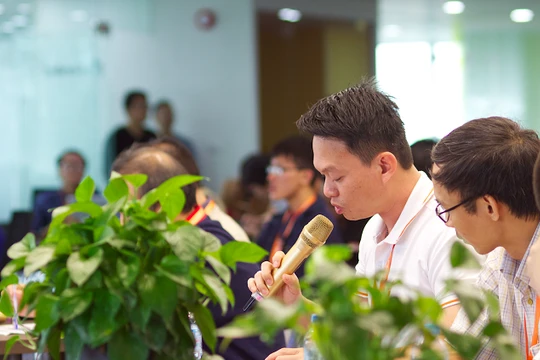 Ứng dụng Nhập vai truyện cổ Grimm giành một trong 2 giải thưởng Nhất của giải thưởng Chim xanh 2017. Ảnh chụp màn hình: Xuân Lan.