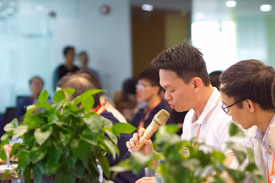 Ứng dụng Nhập vai truyện cổ Grimm giành một trong 2 giải thưởng Nhất của giải thưởng Chim xanh 2017. Ảnh chụp màn hình: Xuân Lan.