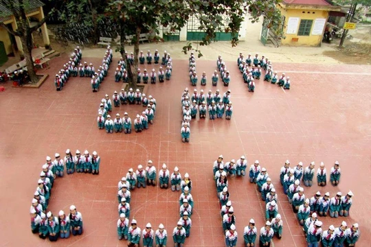 Giờ Lập trình là cơ hội để các nhà giáo dục và các tổ chức giúp học sinh trải nghiệm lập trình cơ bản thông qua các hướng dẫn miễn phí. Ảnh: Phương Nam