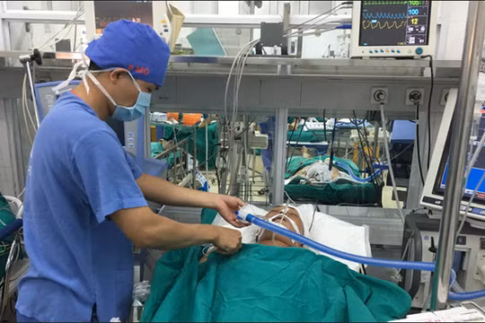 Một nạn nhân có đa chấn thương được điều trị tại Bệnh viện hữu nghị Việt Đức (Ảnh minh họa, Nguồn: Bệnh viện Hữu nghị Việt Đức).