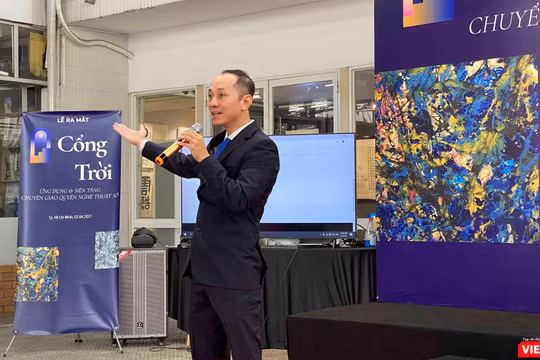 Người sáng lập dự án Cổng trời, ông Phạm Toàn Thắng trong buổi giới thiệu với báo chí sáng 3/4 (Ảnh: HB) 