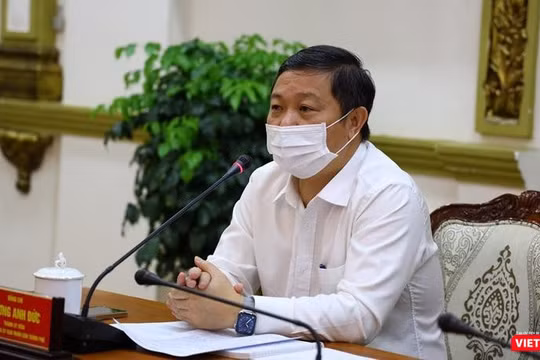 Ông Dương Anh Đức, Phó Chủ tịch UBND TP.HCM tại cuộc họp sáng ngày 8/3 (Ảnh: Huyền Mai) 