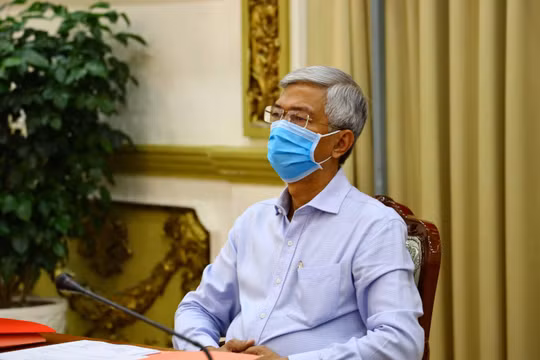 Ông Võ Văn Hoan - Phó Chủ tịch UBND TP.HCM khẳng định TP.HCM chưa có dịch, cần áp dụng mọi biện pháp phòng, chống dịch nhưng không "ngăn sông cấm chợ" (Ảnh: Huyền Mai) 