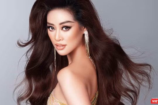 Hoa hậu Khánh Vân - đại diện Việt Nam tươi mới trong những bộ ảnh khoe dáng nõn nà trước thềm bán kết Miss Universe - Ảnh: Milor Trần