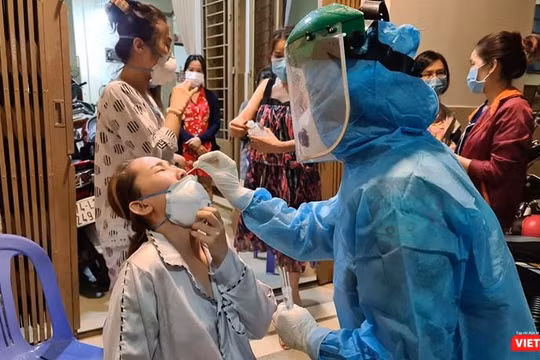 Quận Gò Vấp khẩn trương xét nghiệm các trường hợp trong Hội thánh đã được cách ly - Ảnh: HCDC