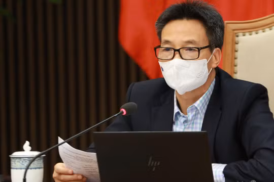 Phó Thủ tướng Vũ Đức Đam nhấn mạnh các tỉnh phía Nam không lơ là cảnh giác với dịch COVID-19. Ảnh: Thông tin Chính phủ