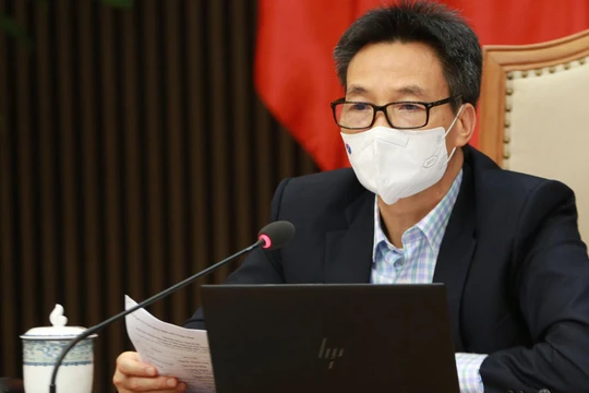Phó Thủ tướng Vũ Đức Đam nhấn mạnh các tỉnh phía Nam không lơ là cảnh giác với dịch COVID-19. Ảnh: Thông tin Chính phủ