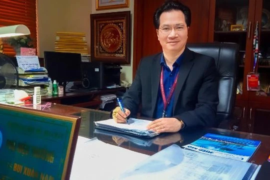 GS.TS - Nhà giáo ưu tú Bùi Xuân Nam - Chủ nhiệm Bộ môn Khai thác mỏ lộ thiên, Phó Hiệu trưởng Trường Đại học Mỏ Địa chất