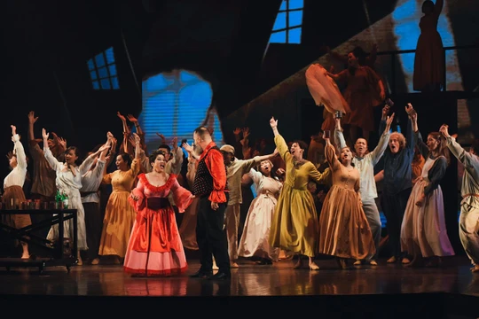 “Những người khốn khổ” của Nhà hát Nhạc Vũ kịch Việt Nam vừa có 10 đêm diễn “cháy vé” - Ảnh: VNOB