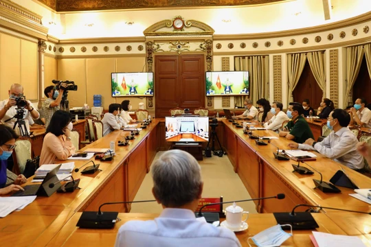 Phiên họp thường kỳ Chính phủ sáng ngày 2/3 (Ảnh: TTBC) 