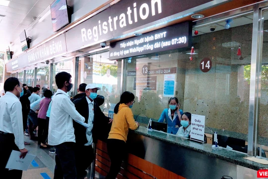 BHXH Việt Nam đề xuất dùng thẻ căn cước công dân gắn chip thay bảo hiểm y tế khi khám chữa bệnh. Ảnh minh họa.