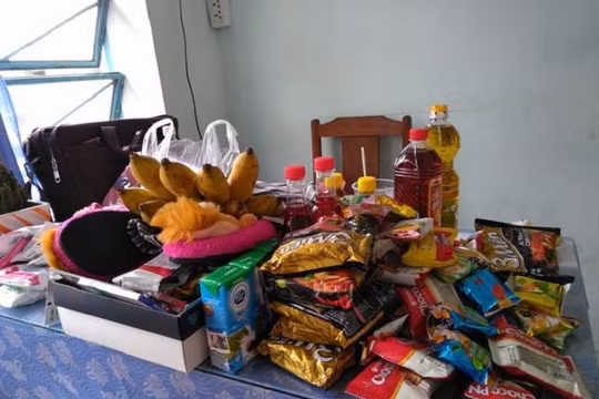 Tất cả những món quà học sinh tặng thầy giáo nhân ngày sinh nhật