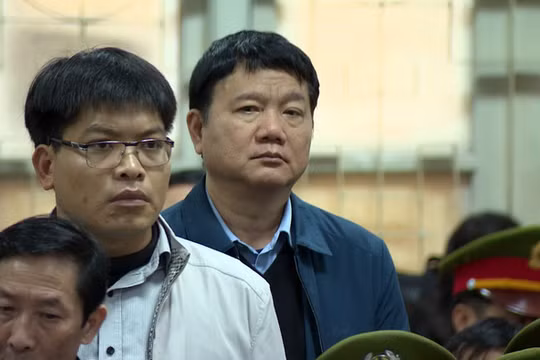 Ông Đinh La Thăng tại tòa. Nguồn: Tuổi trẻ