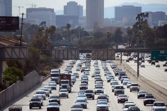 Một con đường tại Los Angeles. Nguồn CNN