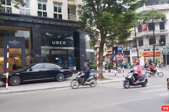 Văn phòng đại diện của Uber tại Hà Nội đóng cửa chỉ vài giờ sau khi sáp nhập với Grab.