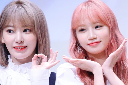 Sakura và Kim Chae Won