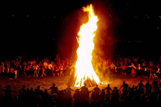 Lễ kỷ niệm Chaharshanbe Suri (lễ hội Lửa) ở Iran