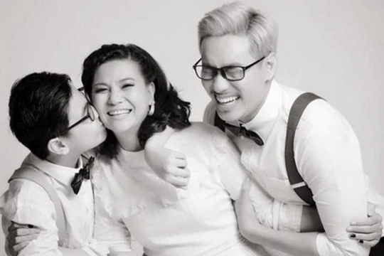 Cát Phượng - Kiều Minh Tuấn và con trai