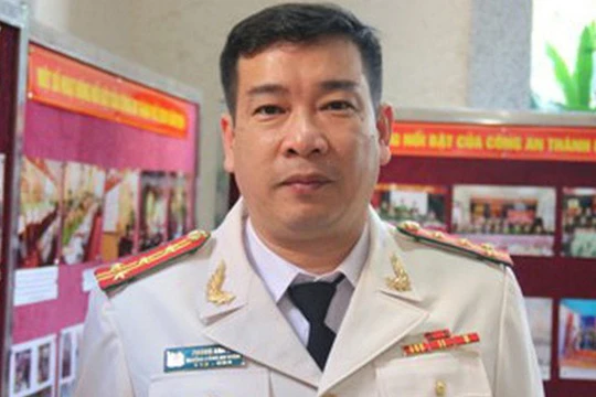 Đại tá Phùng Anh Lê bị truy tố